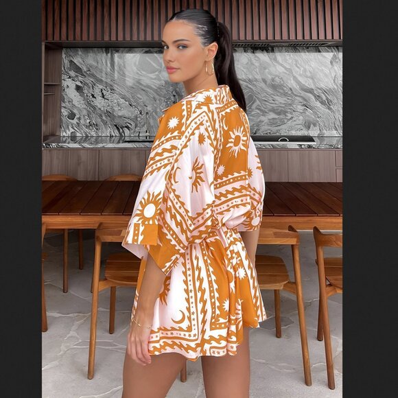 Commense Medium Orange White Boho Sun Moon Short Jumpsuit Summer Vacation NEW - Picture 2 of 2